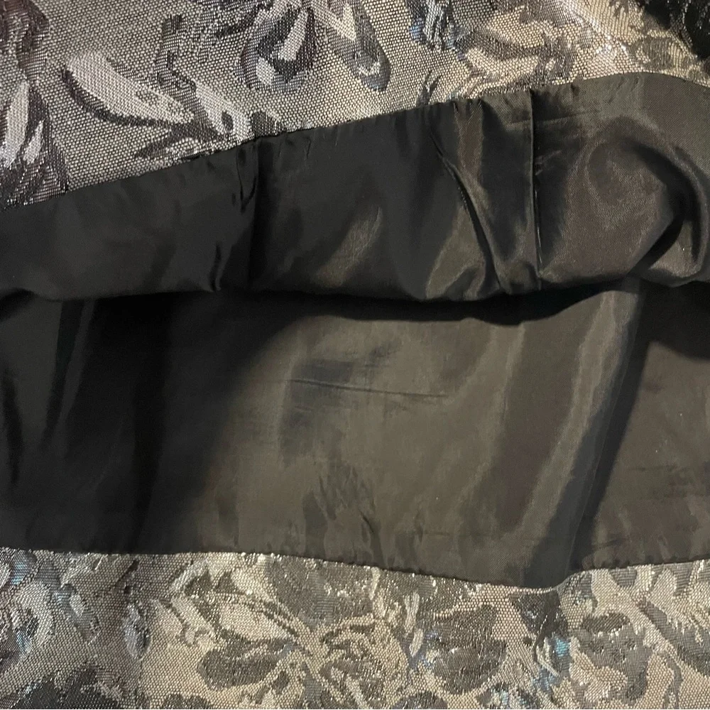CHARLOTTE RUSSE Y2K Metallic Silver Mini Skirt Pockets Vintage SZ M EUC